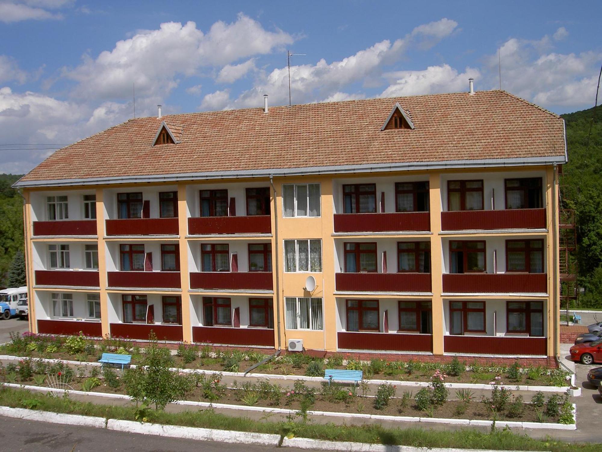 Hotel Санаторій Збруч Sataniv Exterior foto